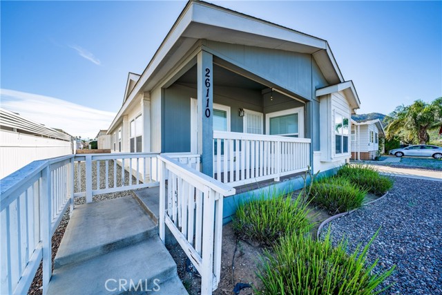 Detail Gallery Image 3 of 26 For 26110 Sultanas, Homeland,  CA 92548 - 3 Beds | 2 Baths