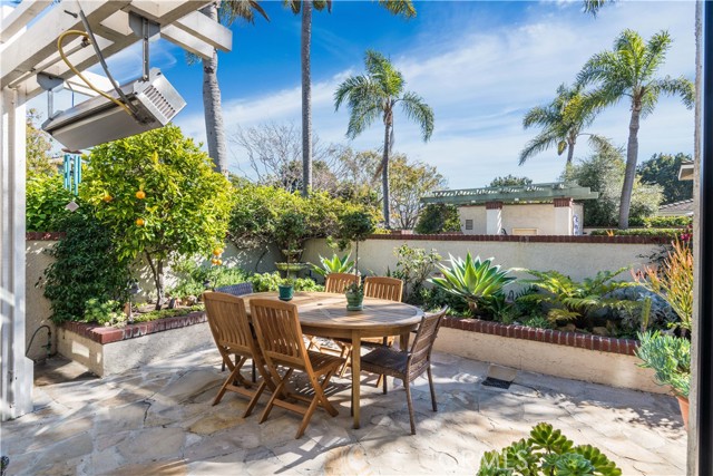 1 Laguna Court, Manhattan Beach, California 90266, 3 Bedrooms Bedrooms, ,2 BathroomsBathrooms,Residential,Sold,Laguna,PV23226064