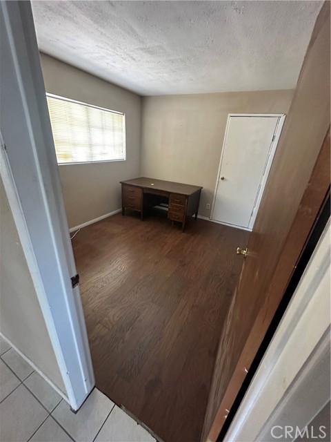6343 Tournament Drive, Jurupa Valley CA: https://media.crmls.org/medias/db1acd14-add9-47cf-9ca4-acca98ee05a5.jpg