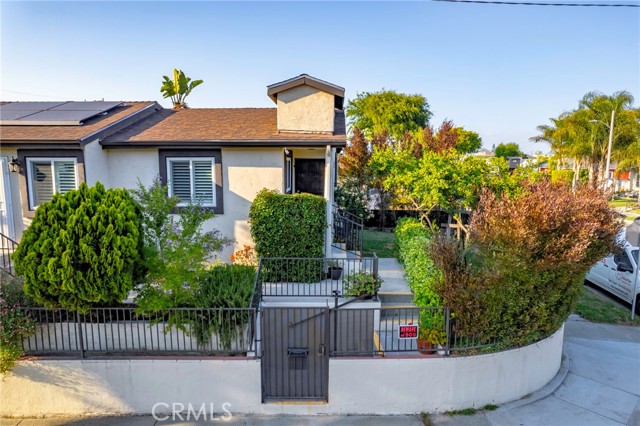 Detail Gallery Image 2 of 37 For 11719 Vieta Ave, Lynwood,  CA 90262 - 3 Beds | 2 Baths