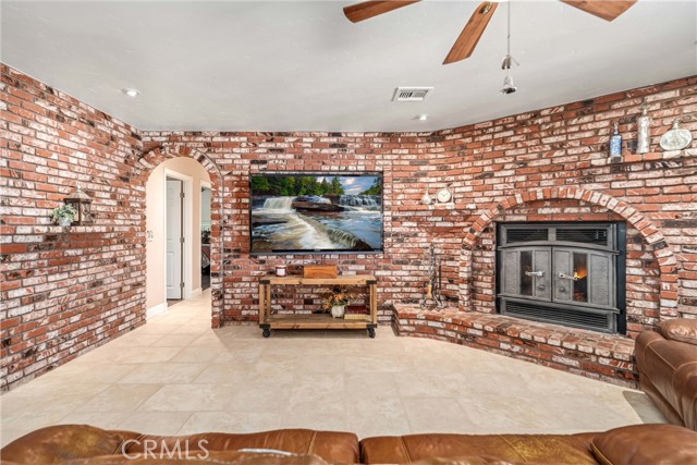 Detail Gallery Image 34 of 69 For 40809 20th St, Palmdale,  CA 93551 - 5 Beds | 2/1 Baths