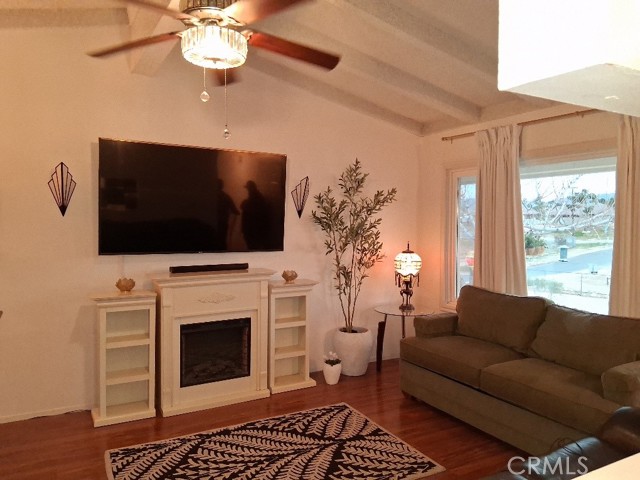 Detail Gallery Image 15 of 47 For 18778 Valencia, Hesperia,  CA 92345 - 2 Beds | 1 Baths