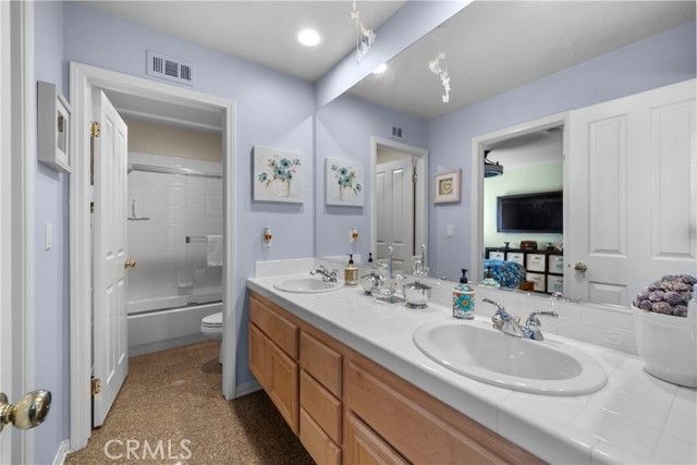 Detail Gallery Image 25 of 56 For 21736 Redwood Canyon, Saugus,  CA 91390 - 4 Beds | 4 Baths