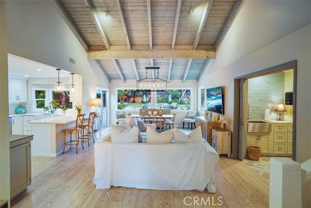 10624 Nevada Avenue, Chatsworth CA: https://media.crmls.org/medias/db1f1436-c836-4d20-848b-1da21afd3eaa.jpg
