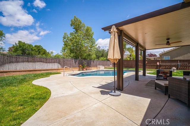 Detail Gallery Image 35 of 44 For 32804 Red Carriage Rd, Winchester,  CA 92596 - 5 Beds | 3 Baths