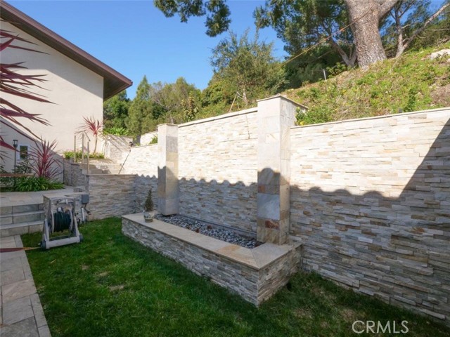 1356 Via Romero, Palos Verdes Estates CA: https://media.crmls.org/medias/db1fce2b-5a61-4ec0-b7ee-0f7cf0cd5f42.jpg