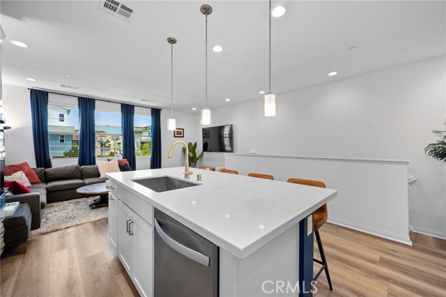 Image 11 of 45 For 181 Moonflower Road