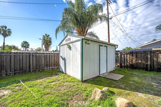 Detail Gallery Image 24 of 25 For 8621 Winnetka, Winnetka,  CA 91306 - 4 Beds | 2 Baths