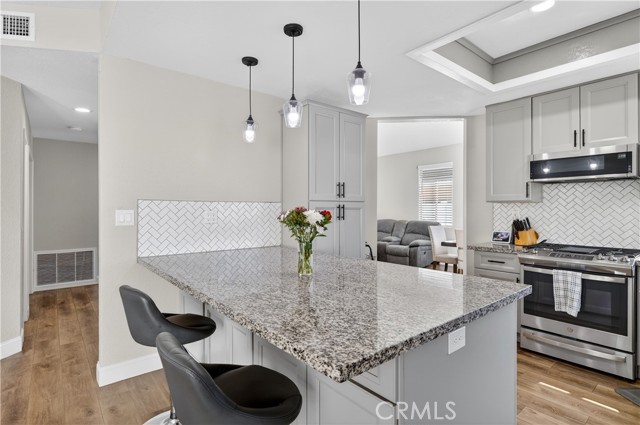 Detail Gallery Image 9 of 23 For 28091 Stillwater Dr, Menifee,  CA 92584 - 4 Beds | 3 Baths