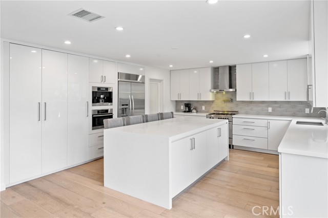 15441 Alsace Circle, Irvine CA: https://media.crmls.org/medias/db21213f-6b71-4aad-b439-9e380a4aacb1.jpg