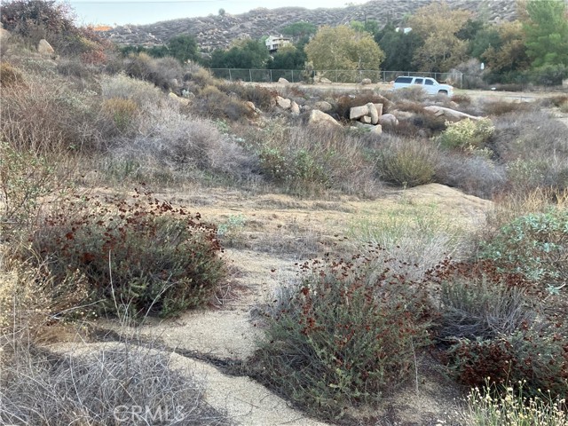 Detail Gallery Image 5 of 16 For 29620 Broadview, Lake Mathews,  CA 92570 - – Beds | – Baths