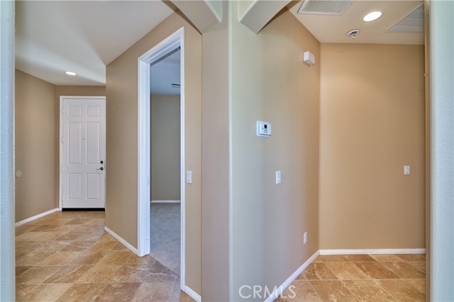 1779 Sarazen, Beaumont CA: https://media.crmls.org/medias/db22410a-d38c-4400-ba63-945cb04c2f15.jpg