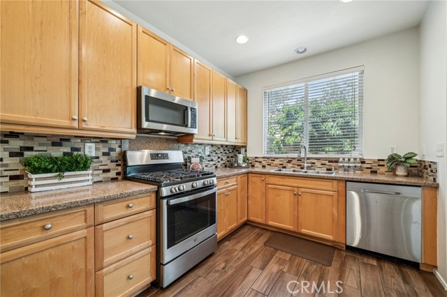 Detail Gallery Image 13 of 53 For 9758 Alton Dr, Rancho Cucamonga,  CA 91730 - 3 Beds | 2/1 Baths