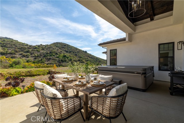3325 Sagewood Hills Road, Vista CA: https://media.crmls.org/medias/db22b259-fab9-4874-8802-52a632d87a7b.jpg