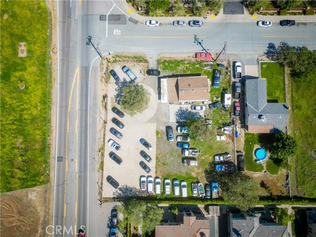 Detail Gallery Image 7 of 10 For 2006 Lakeshore Dr, Lake Elsinore,  CA 92330 - 1 Beds | 1 Baths