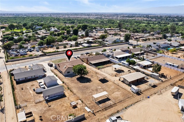 4949 California Avenue, Norco CA: https://media.crmls.org/medias/db23eaf1-3614-43f5-bac9-2617b5817fd9.jpg