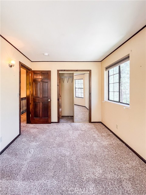 1125 Hemlock Lane, Big Bear City CA: https://media.crmls.org/medias/db243939-84b5-4d51-be05-3fb5fdea7124.jpg