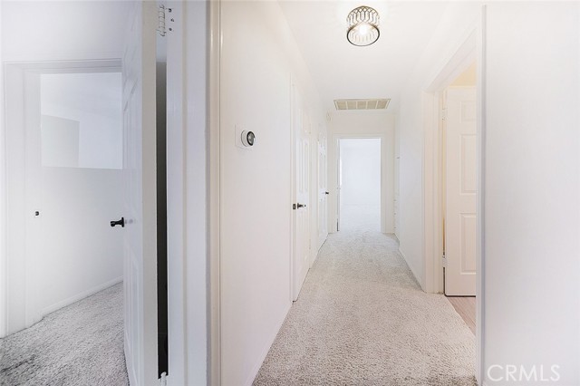 Detail Gallery Image 31 of 52 For 2255 E Chevy Chase Dr, Glendale,  CA 91206 - 4 Beds | 3 Baths