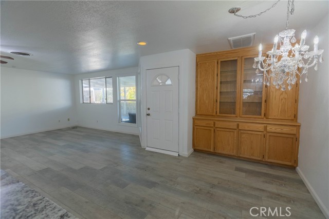 Detail Gallery Image 7 of 54 For 1950 Bridge St, Oroville,  CA 95966 - 3 Beds | 2 Baths