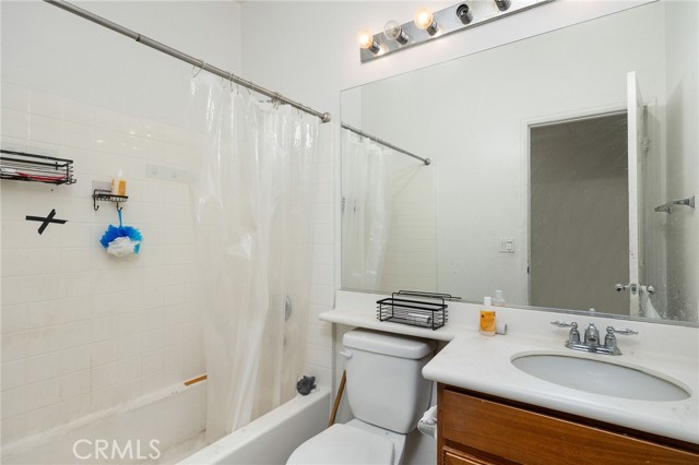 Detail Gallery Image 13 of 15 For 26335 Iris Ave #D,  Moreno Valley,  CA 92555 - 3 Beds | 2 Baths