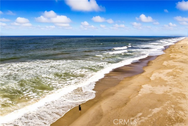 4931 Shoreline Way, Oxnard CA: https://media.crmls.org/medias/db24e0fd-c72a-44fe-84b3-8f5678a18446.jpg