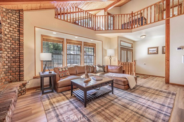 42756 Tannenbaum Platz, Big Bear Lake CA: https://media.crmls.org/medias/db2529c1-e0b9-423d-a353-0415fb99fb6c.jpg