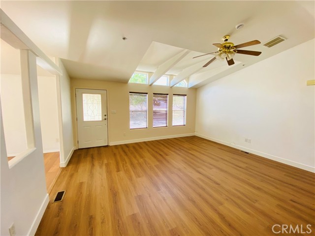 56476 Desert Gold Drive, Yucca Valley CA: https://media.crmls.org/medias/db252f01-f72a-4b18-8898-b7dbe036c461.jpg