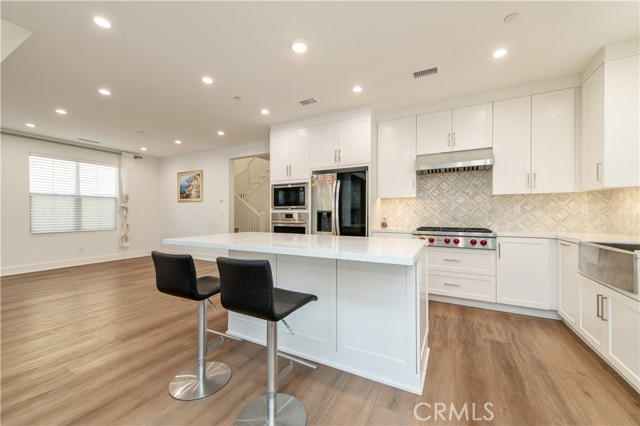 Detail Gallery Image 15 of 39 For 116 Imagination Trl, Irvine,  CA 92620 - 4 Beds | 3/1 Baths