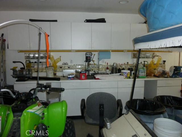 220 Colorado River Drive, Blythe CA: https://media.crmls.org/medias/db25d9d4-e059-4f76-bdf1-e3a3c3a0fc75.jpg