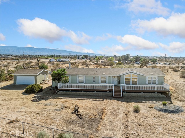 Detail Gallery Image 3 of 51 For 12172 Ailanthus Rd, Phelan,  CA 92371 - 4 Beds | 3 Baths