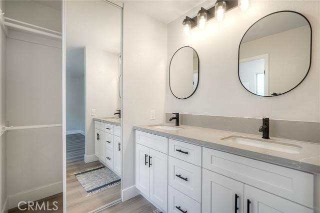 147 W Glaucus, Encinitas CA: https://media.crmls.org/medias/db298310-e205-40cc-9c30-66d54aa1fd84.jpg