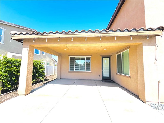 Detail Gallery Image 5 of 15 For 1617 Camden Ct, Redlands,  CA 92374 - 4 Beds | 3/1 Baths