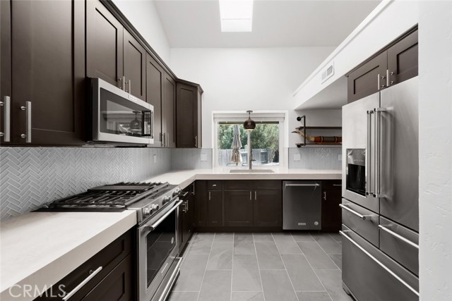 Detail Gallery Image 11 of 54 For 235 Gaucho Ct, Templeton,  CA 93465 - 3 Beds | 2 Baths