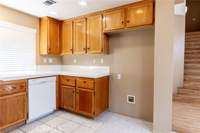 Detail Gallery Image 12 of 59 For 2658 Sena St, Corona,  CA 92882 - 3 Beds | 2/1 Baths