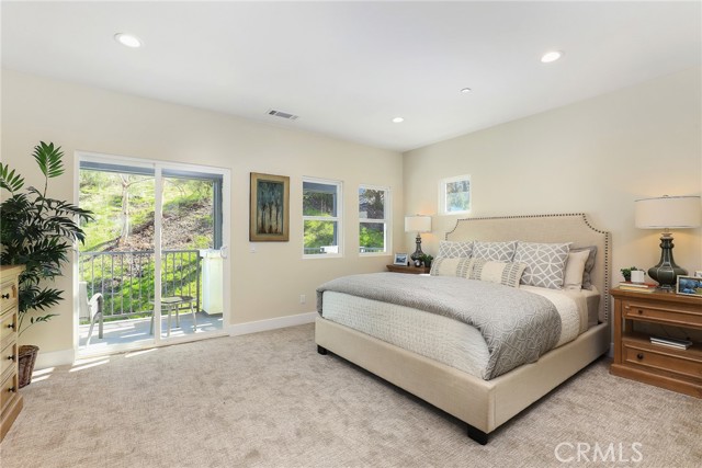 8 Bethpage Lane, Phillips Ranch CA: https://media.crmls.org/medias/db2b40a1-fce7-493c-b36a-d56ea13dff33.jpg