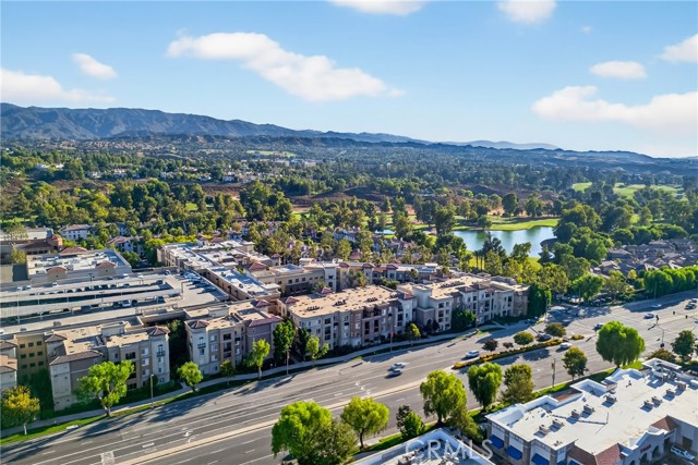 24585 Town Center Drive, Valencia CA: https://media.crmls.org/medias/db2bc0cf-f0f6-4031-aedf-baa58dd383c4.jpg