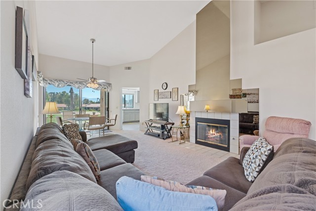 41915 Preston Trail, Palm Desert CA: https://media.crmls.org/medias/db2c2049-dbd3-46eb-bc48-a33521eb6079.jpg