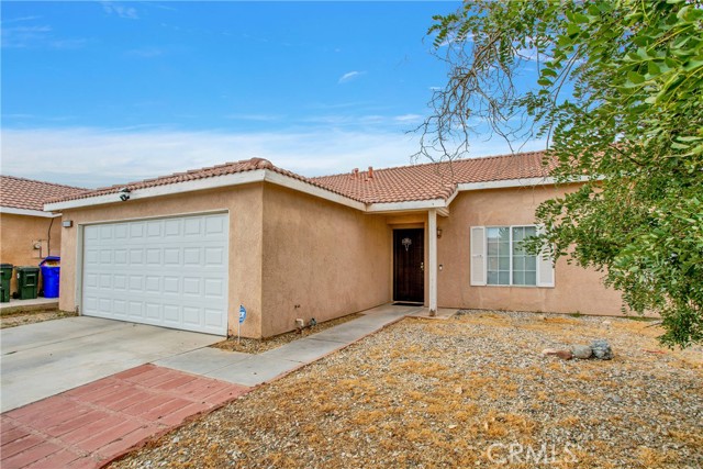 Image 3 for 10888 Wakefield St, Adelanto, CA 92301