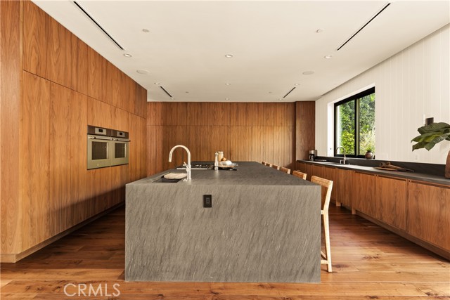 Detail Gallery Image 6 of 41 For 4930 Edgerton Ave, Encino,  CA 91436 - 5 Beds | 5/1 Baths