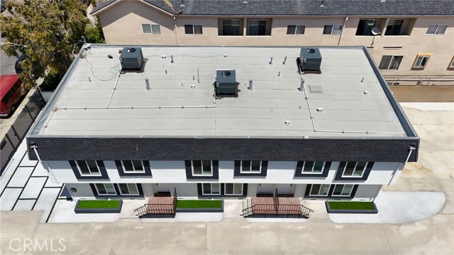 Detail Gallery Image 41 of 44 For 7010 Lennox Ave #C,  Van Nuys,  CA 91405 - 3 Beds | 2/1 Baths