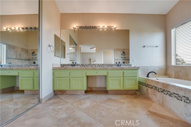 Image 43 of 54 For 1490 Rancho Hills Drive