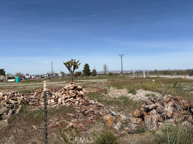 Detail Gallery Image 8 of 11 For 1290 Highway 18, Pinon Hills,  CA 92372 - – Beds | – Baths