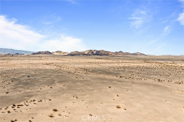 Detail Gallery Image 9 of 9 For 3333 Wilson Rd, Twentynine Palms,  CA 92277 - – Beds | – Baths