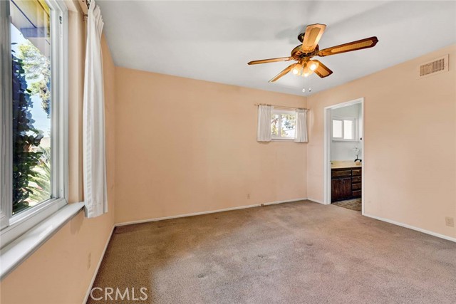 1309 N Linwood Avenue, Santa Ana CA: https://media.crmls.org/medias/db2f2bcb-9bec-4c03-925d-07474f2f5724.jpg