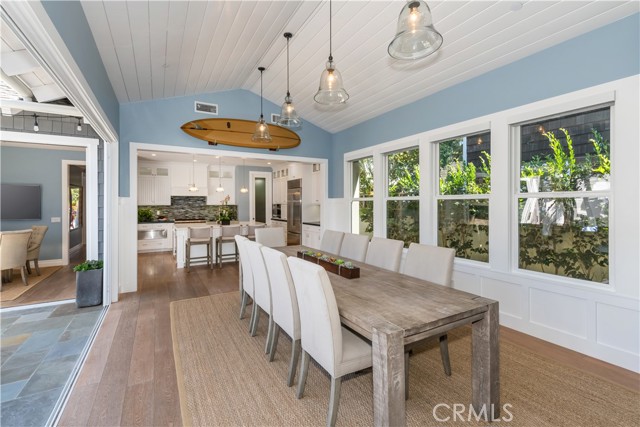 2905 Broad St, Newport Beach CA: https://media.crmls.org/medias/db2f91df-a217-4fdb-b0a1-d06374991414.jpg