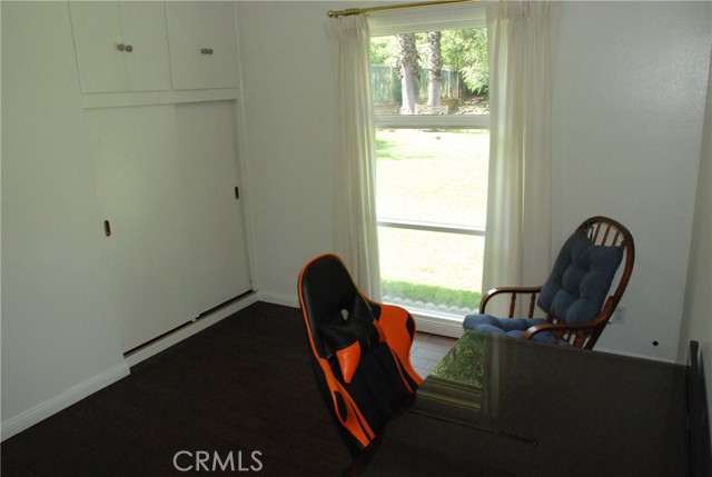 360 Campbell Avenue, Redlands CA: https://media.crmls.org/medias/db2fbda7-368f-49d9-a9b0-f76583c04e69.jpg