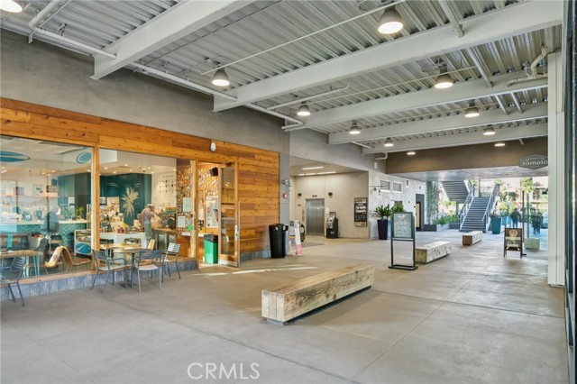 21254 Lorca Circle, Huntington Beach CA: https://media.crmls.org/medias/db2fd2c6-7b40-42e9-803c-eeff66787f9e.jpg