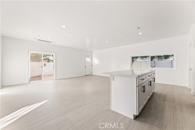14592 Lyle Street, Sylmar CA: https://media.crmls.org/medias/db315b9a-e33f-4bdd-b02d-4d06db440a18.jpg