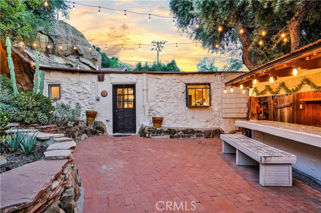 Detail Gallery Image 32 of 33 For 110 Box Canyon, Canoga Park,  CA 91304 - 3 Beds | 2/1 Baths