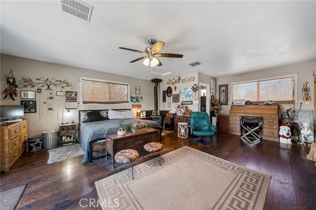 15000 Gray Pine Road, Lower Lake CA: https://media.crmls.org/medias/db318bf9-c09e-41e9-8427-f21fee1c3a5e.jpg